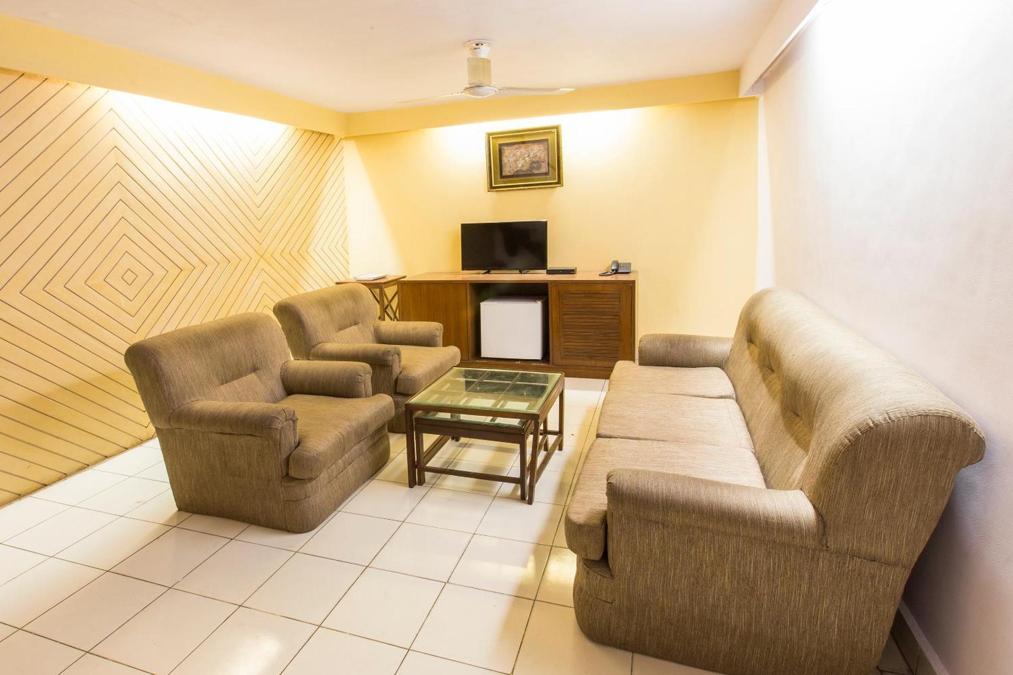 OYO 15515 Hotel Landmark Inn Delhi  Eksteriør bilde