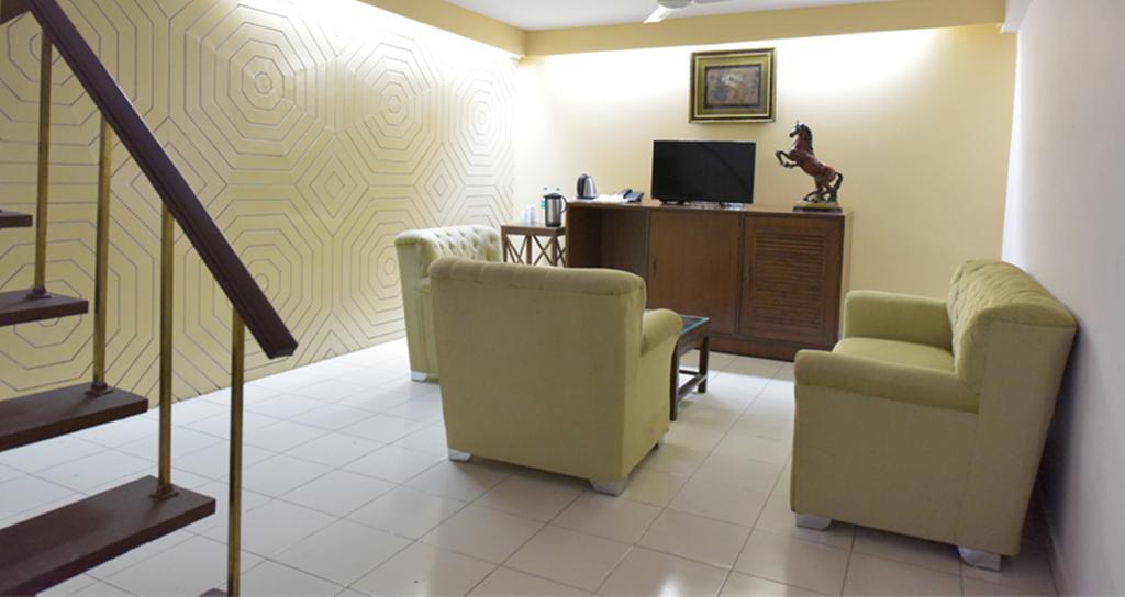 OYO 15515 Hotel Landmark Inn Delhi  Eksteriør bilde